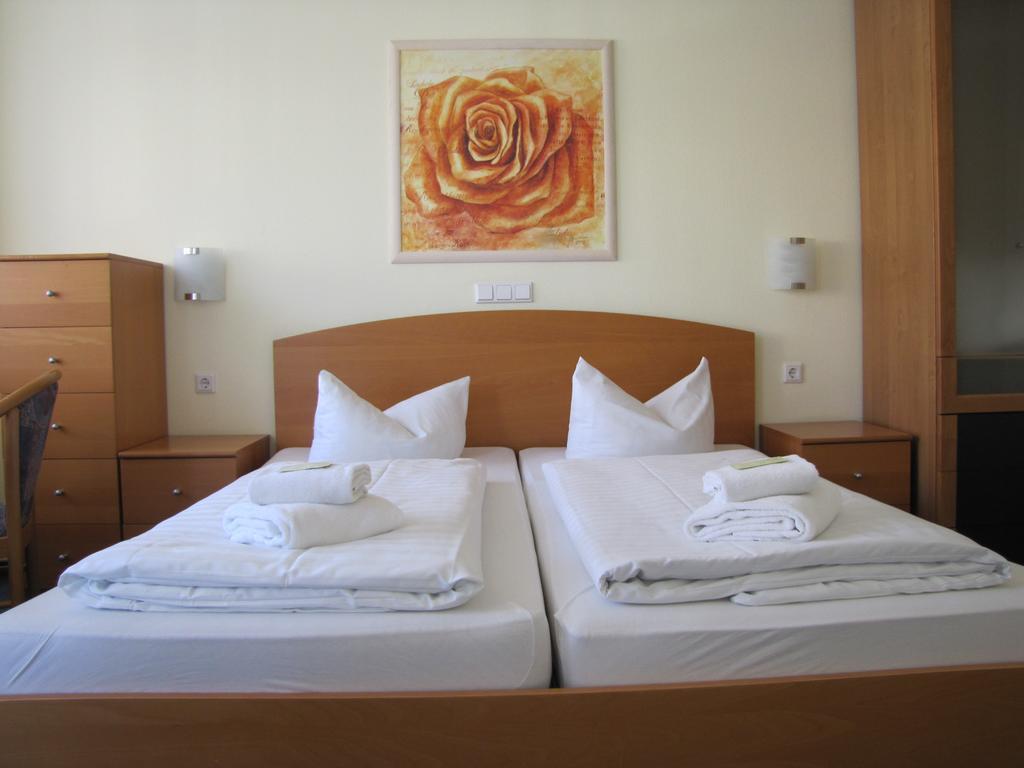 Central Hotel Gera Extérieur photo