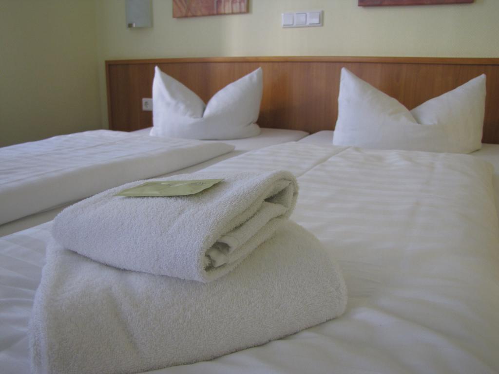Central Hotel Gera Extérieur photo