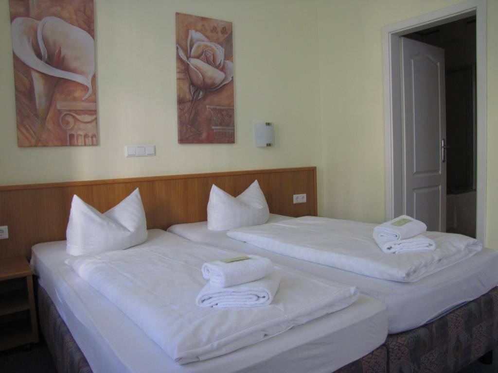 Central Hotel Gera Extérieur photo