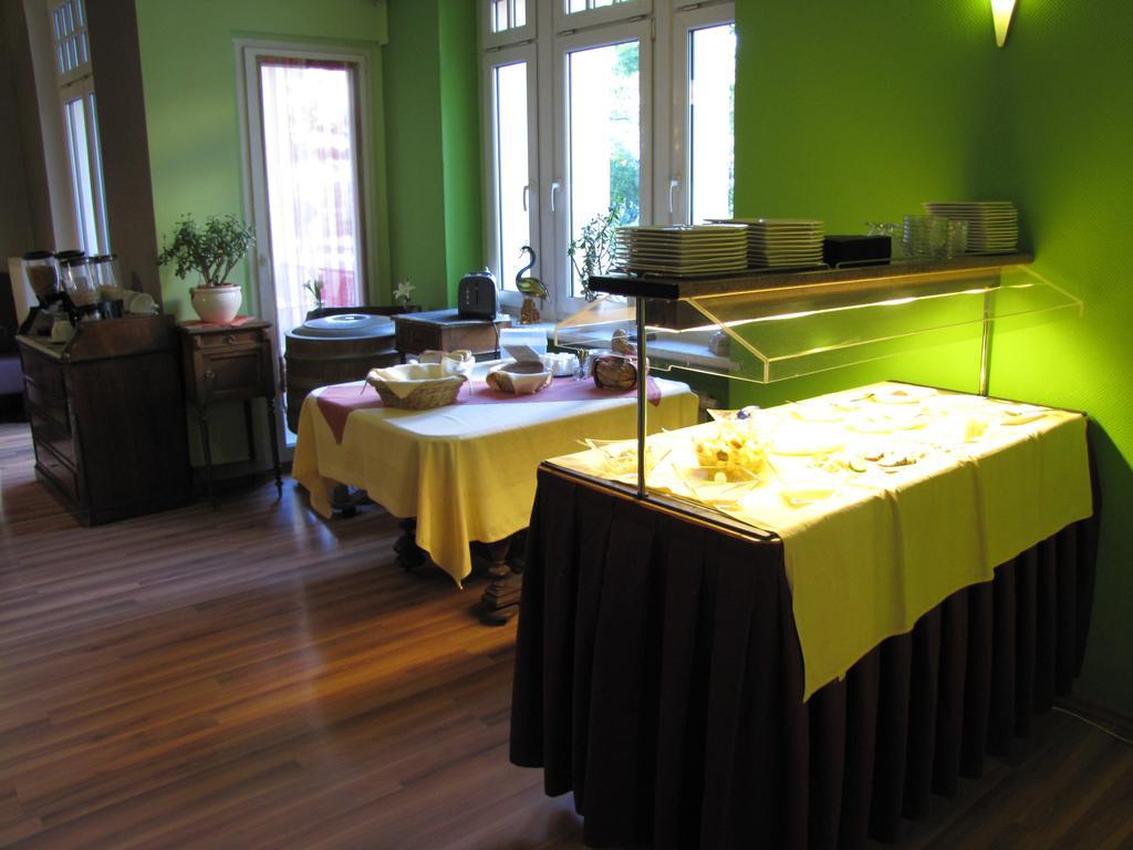 Central Hotel Gera Extérieur photo